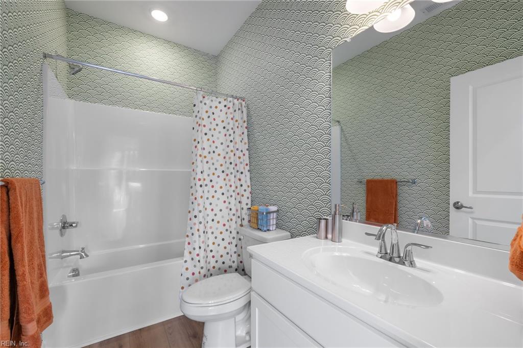 4900 Apricot Way Property Photo 25