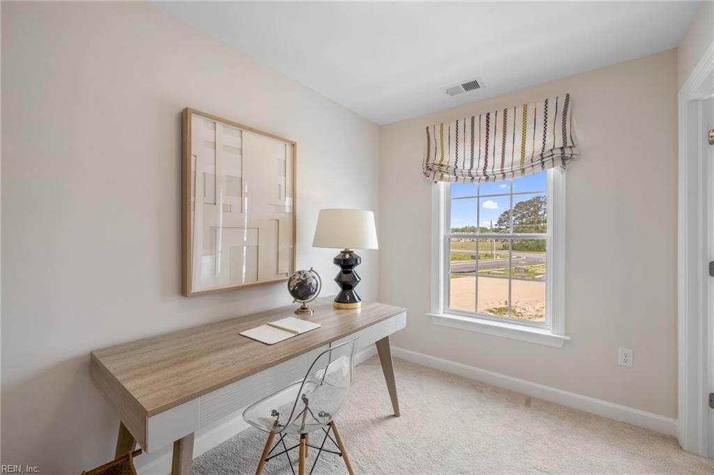 4900 Apricot Way Property Photo 28
