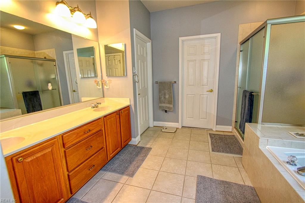 4772 Winterberry Ct Property Photo 12