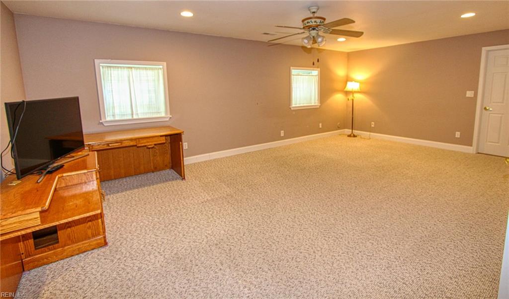 4772 Winterberry Ct Property Photo 17
