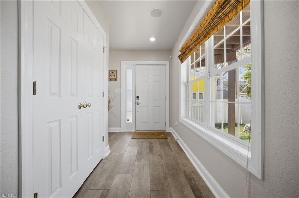 411 22 1/2 St Property Photo 2
