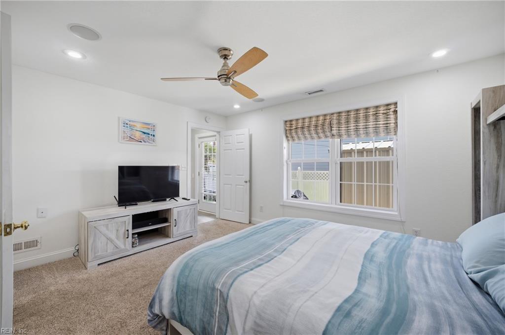 411 22 1/2 St Property Photo 6