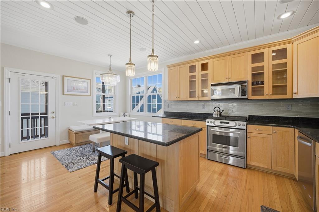 411 22 1/2 St Property Photo 15