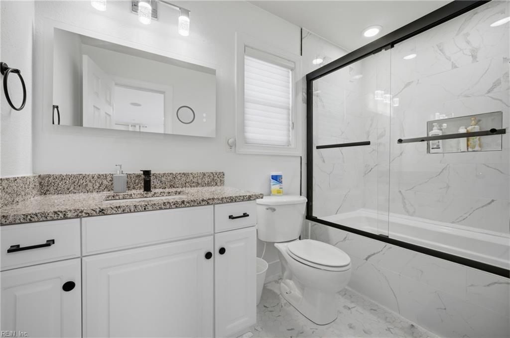 411 22 1/2 St Property Photo 23