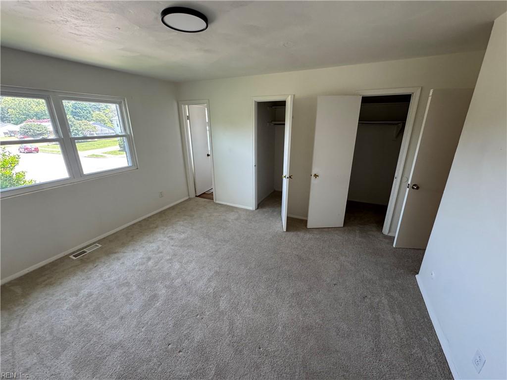 811 Cathedral Dr Property Photo 15