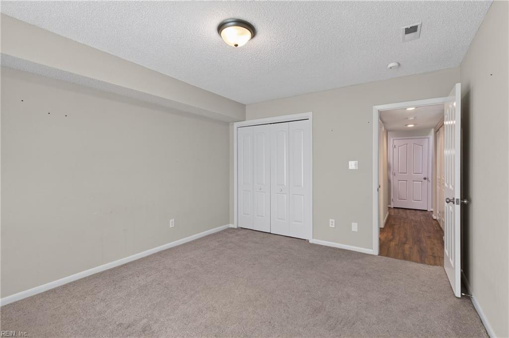 916 Woodcreek Dr Property Photo 23