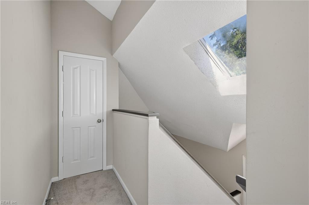 916 Woodcreek Dr Property Photo 25