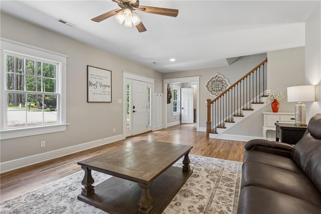 16101 Diascund Shores Ln Property Photo 6