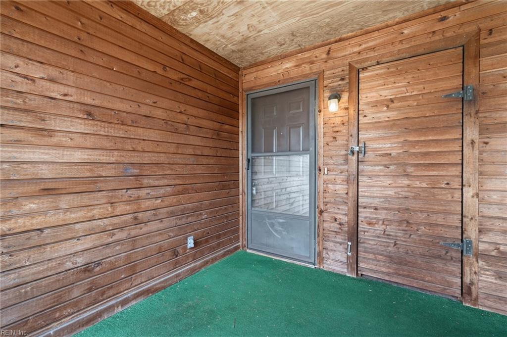 4734 Race St Property Photo 1