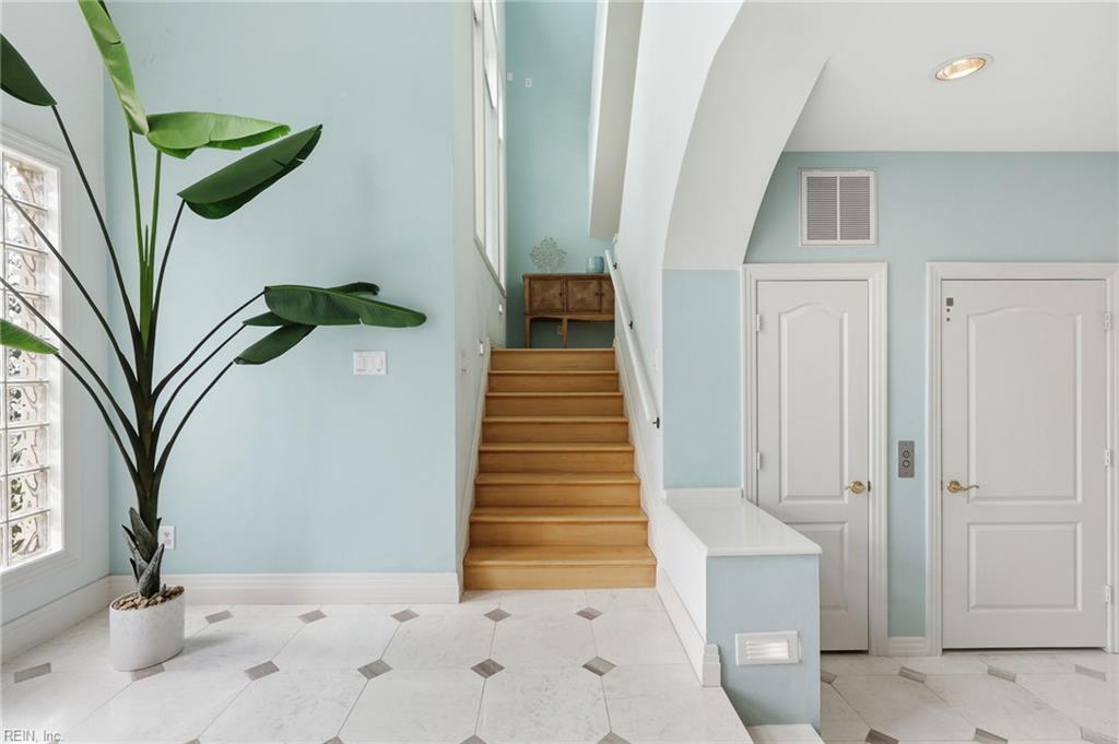 1633 Spring House Trl Property Photo 6