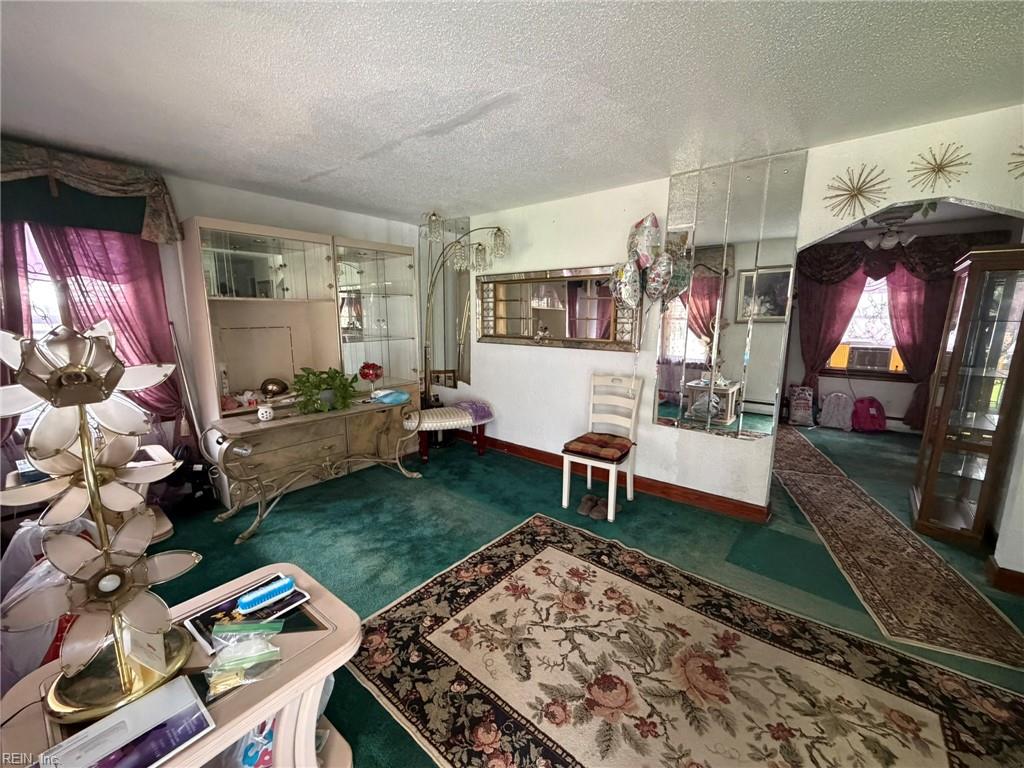2660 Azalea Garden Rd Property Photo 4