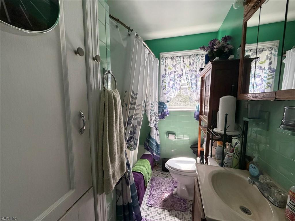 2660 Azalea Garden Rd Property Photo 13