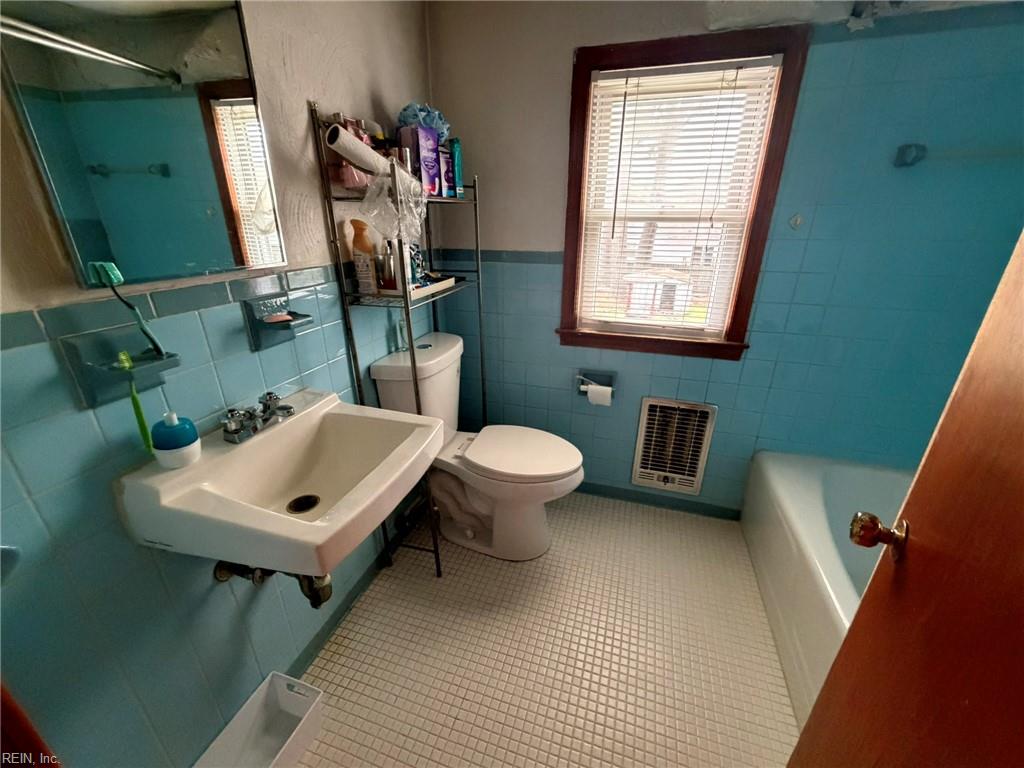 2660 Azalea Garden Rd Property Photo 18