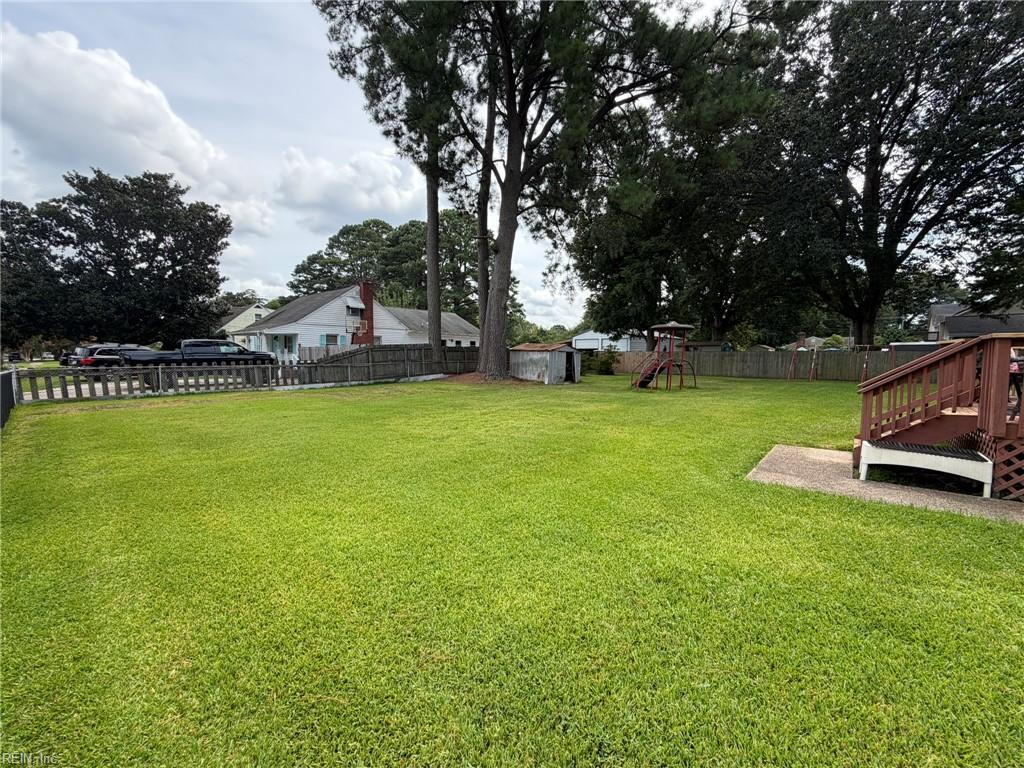 2660 Azalea Garden Rd Property Photo 20