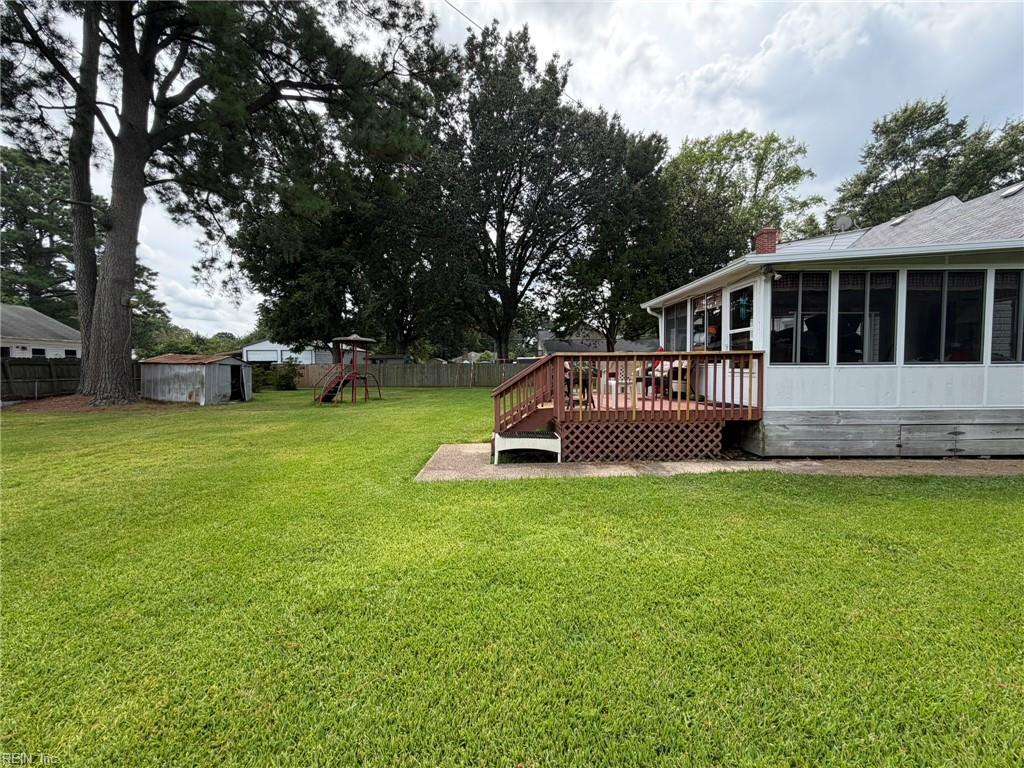 2660 Azalea Garden Rd Property Photo 22