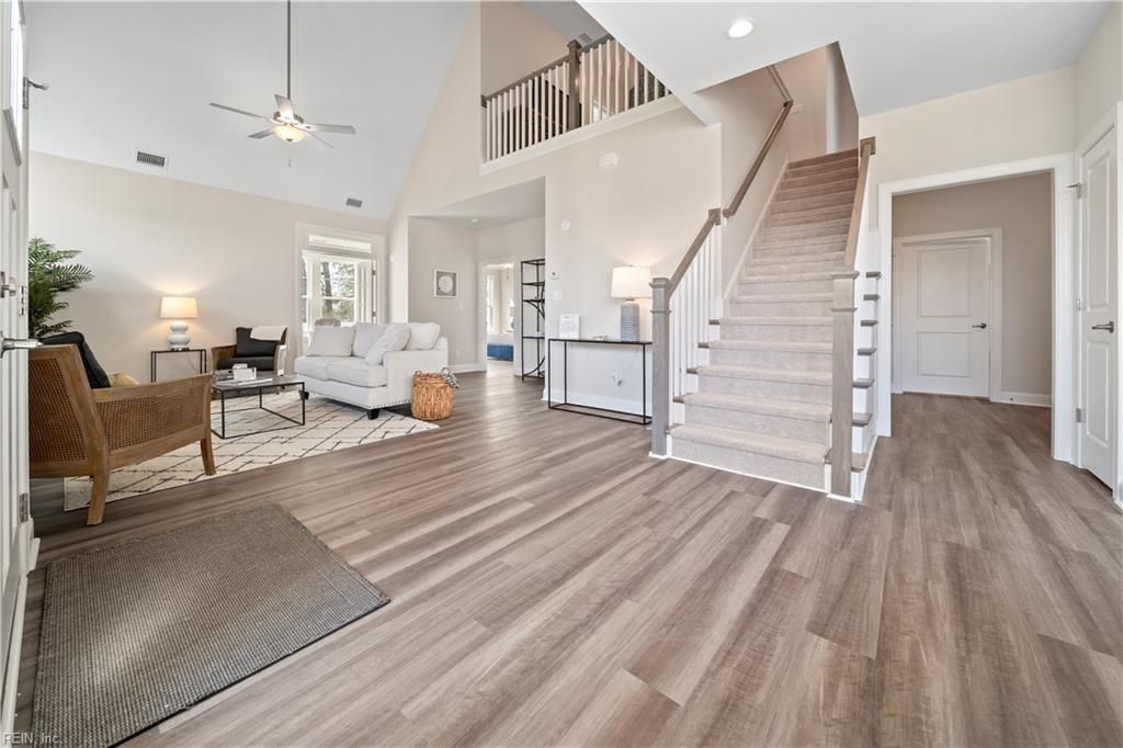 4609 Longleaf Pl Property Photo 3