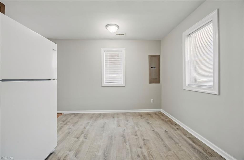 207 E Sewell Ave Property Photo 7