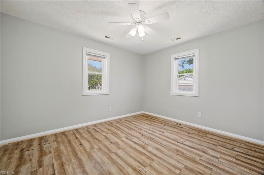 207 E Sewell Ave Property Photo 11
