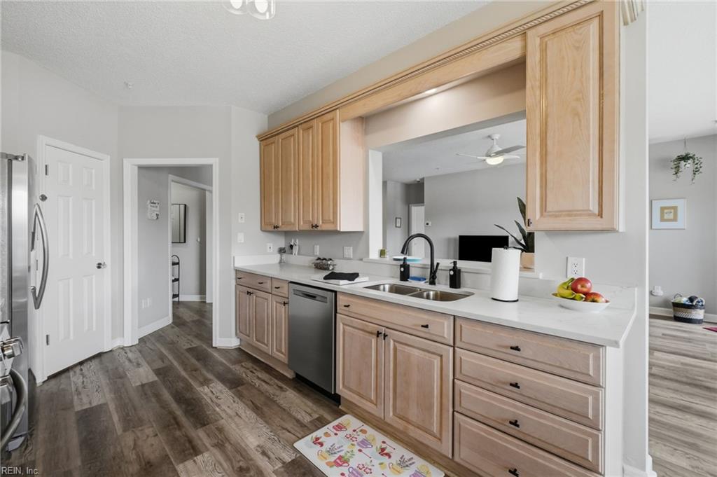 1024 Porte Harbour Arch Property Photo 11