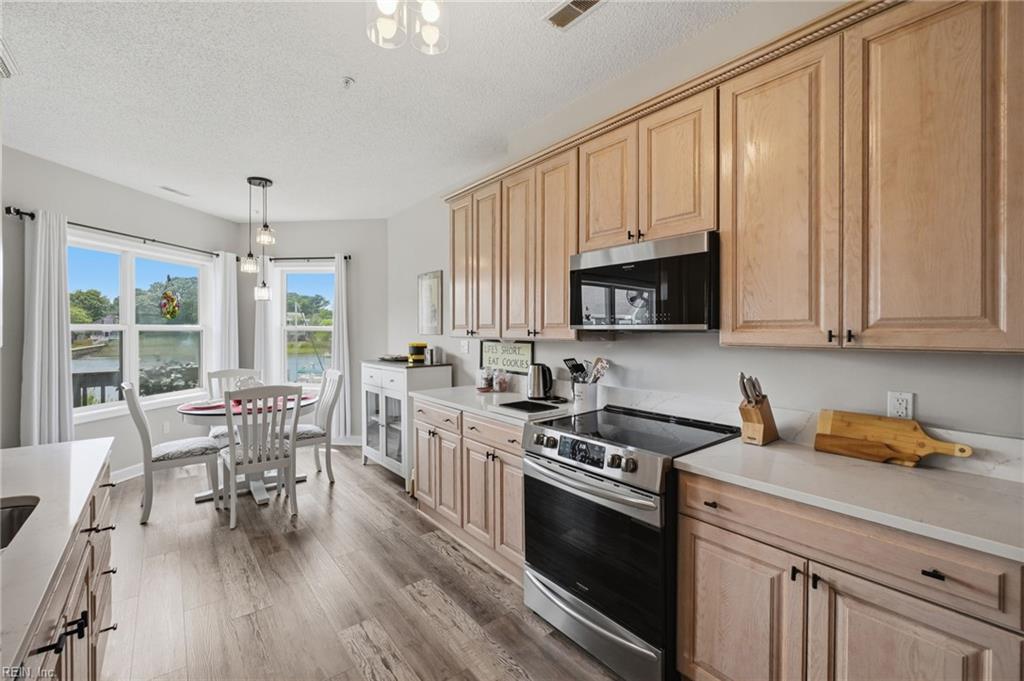 1024 Porte Harbour Arch Property Photo 14