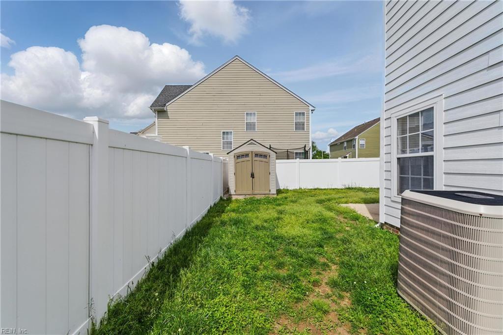 1023 Snead Dr Property Photo 32