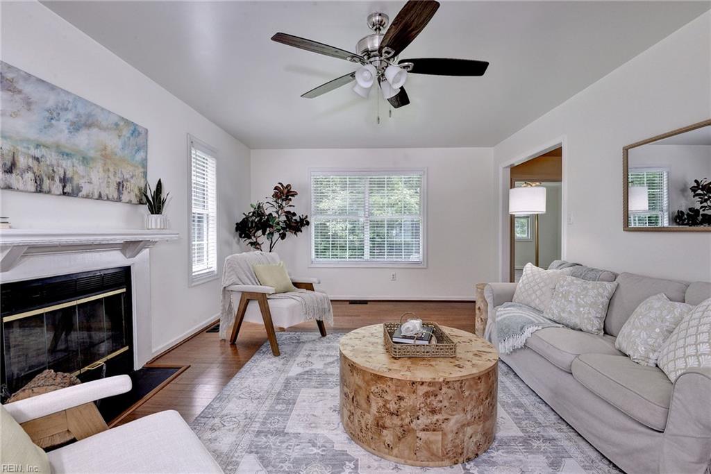 4485 Powhatan Xing Property Photo 8