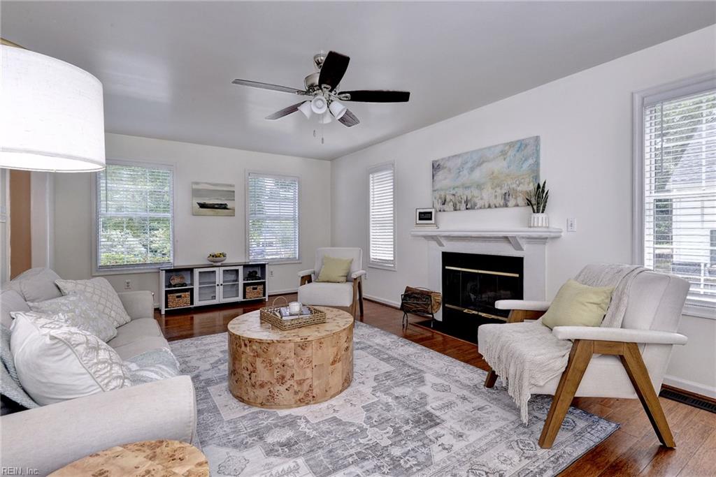 4485 Powhatan Xing Property Photo 9