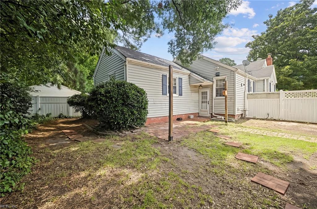 1328 Melrose Pw Property Photo 31