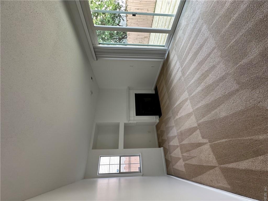 208 Oak Grove Rn Property Photo 4