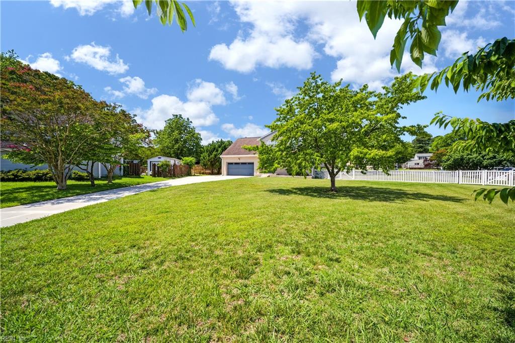 203 Skipper Ct Property Photo 2