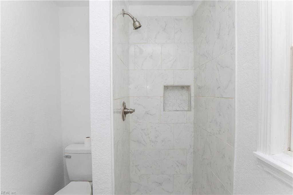 1609 Richmond Ave Property Photo 18