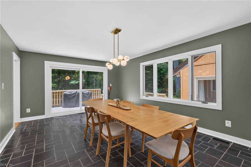 1211 Scottland Ter Property Photo 11