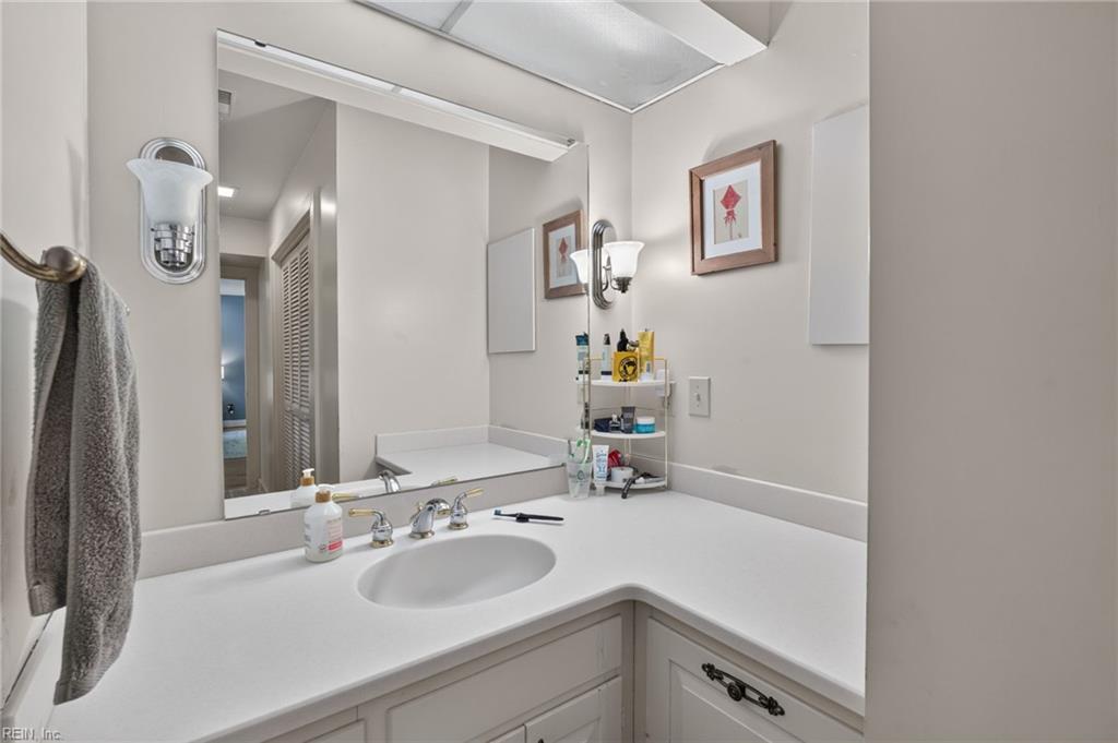 1211 Scottland Ter Property Photo 28