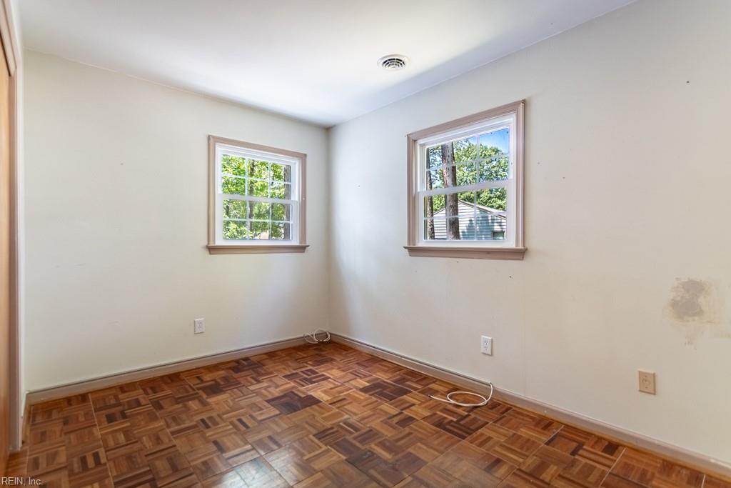 109 Rowe Dr Property Photo 34