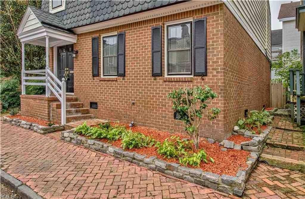 433 Glasgow St Property Photo 25
