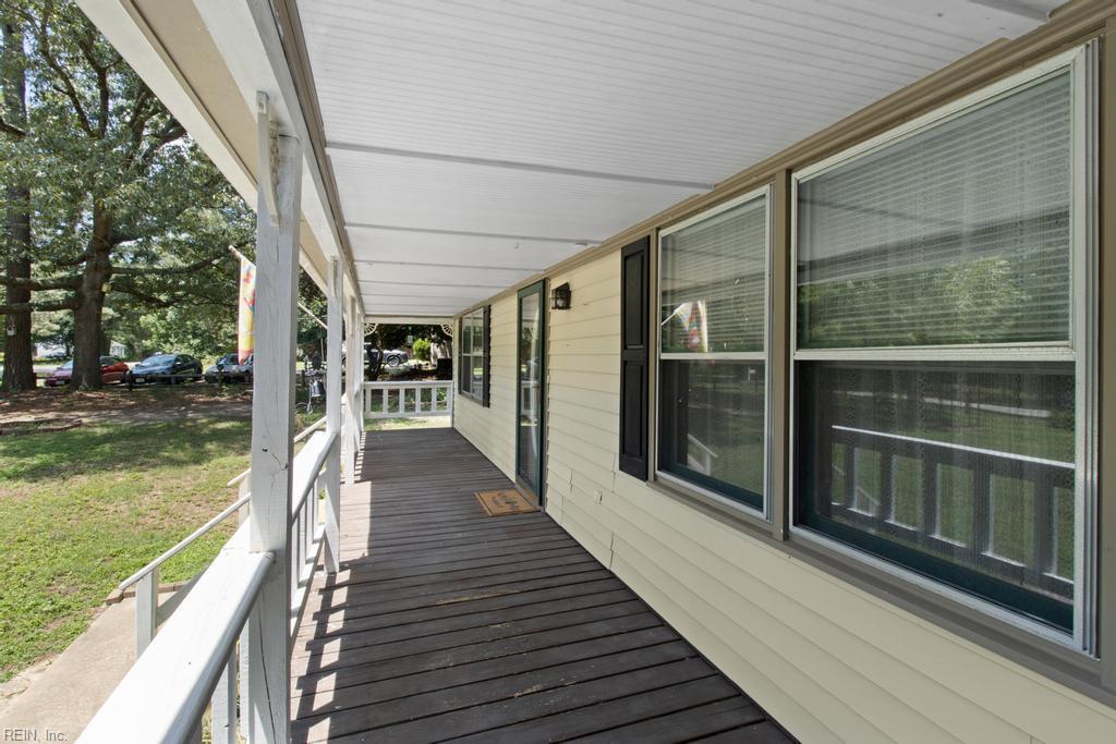 6353 Bolling Brook Ln Property Photo 4