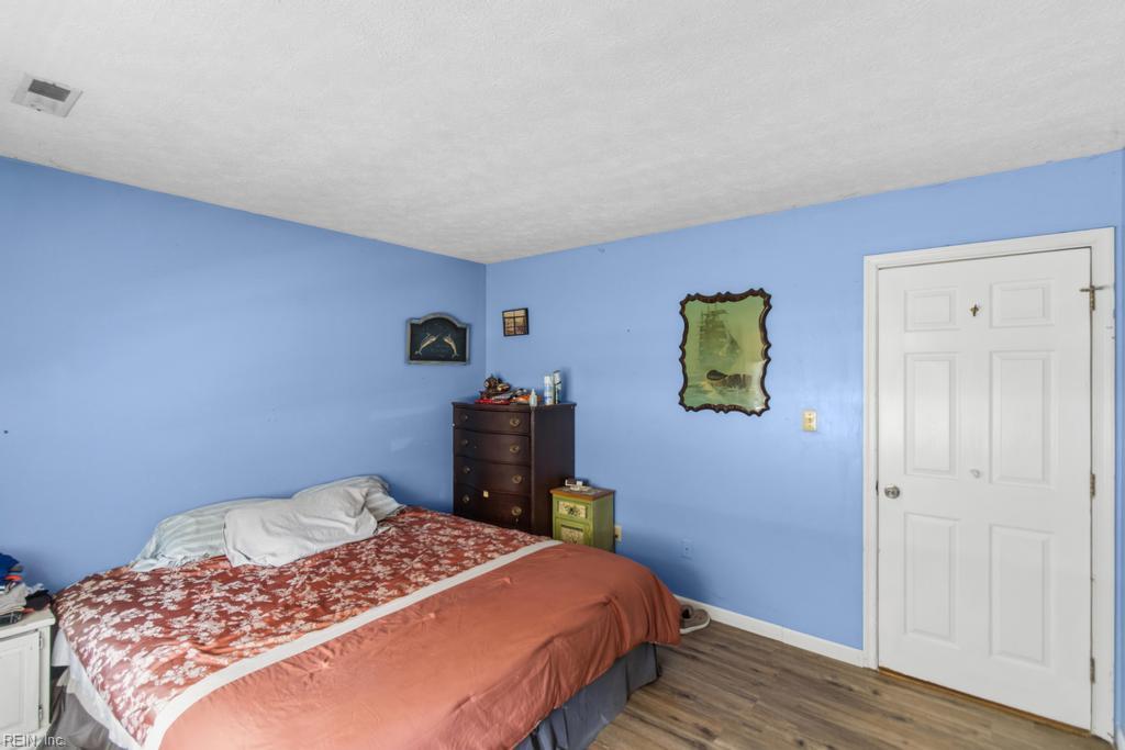 6353 Bolling Brook Ln Property Photo 11