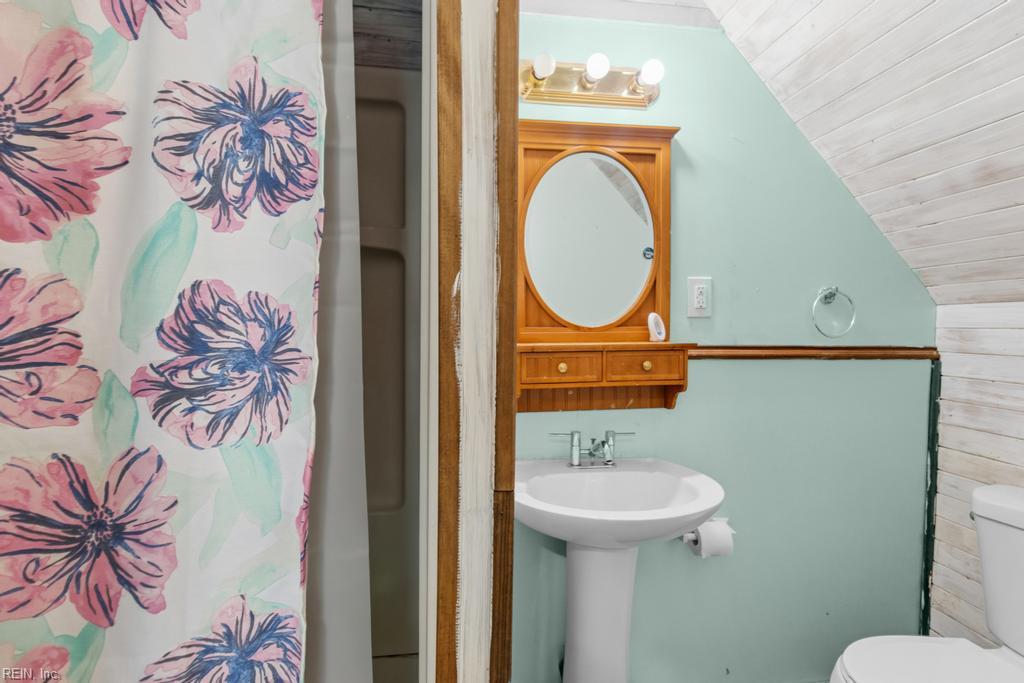 6353 Bolling Brook Ln Property Photo 18