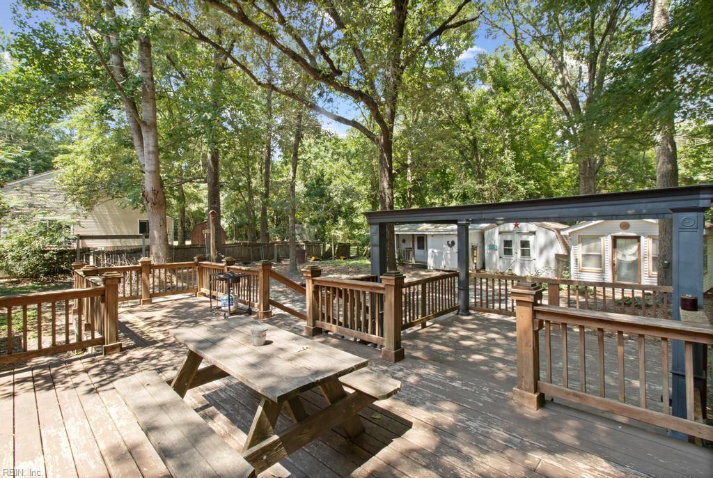 6353 Bolling Brook Ln Property Photo 20