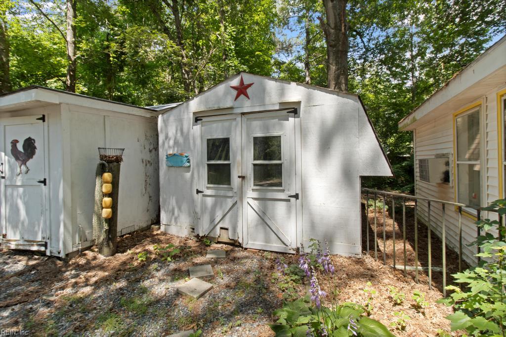 6353 Bolling Brook Ln Property Photo 26