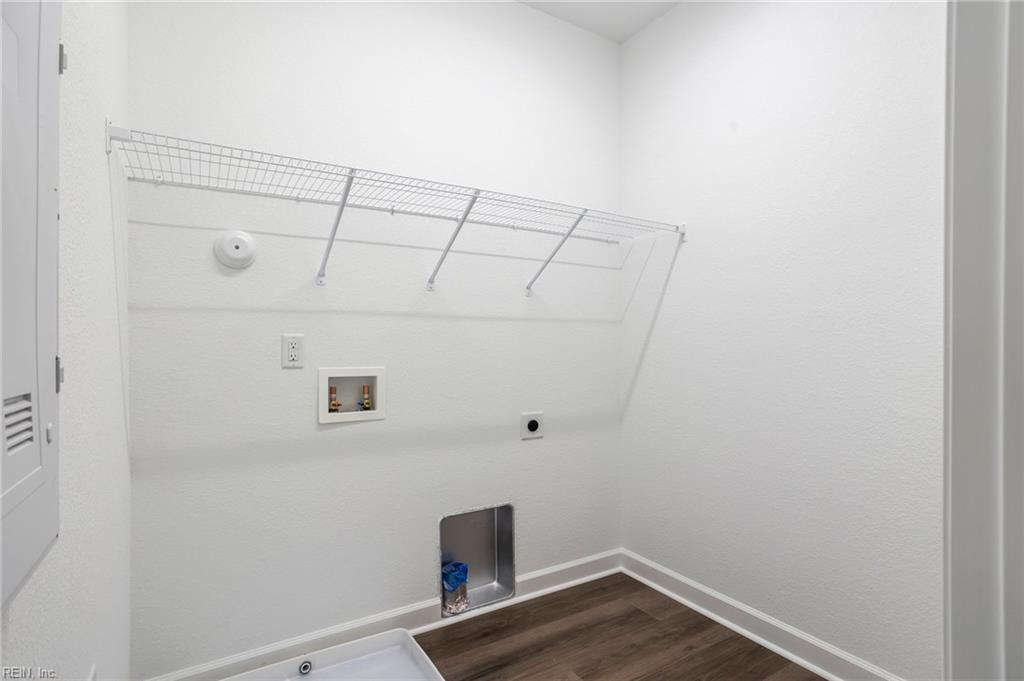 4904 Apricot Way Property Photo 14