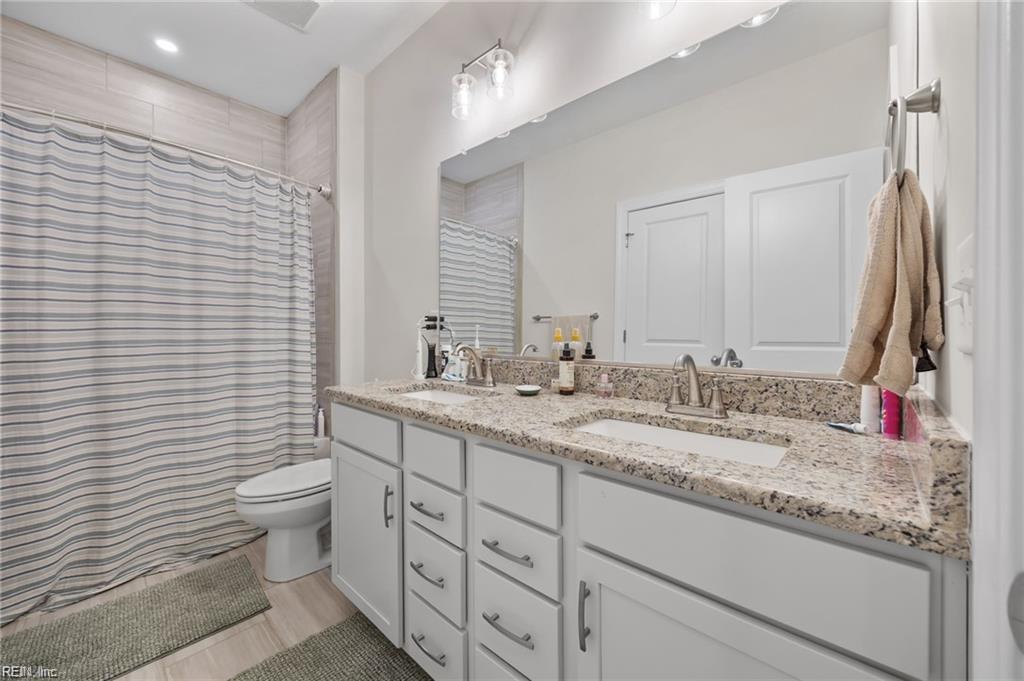 821 Azusa Way Property Photo 22