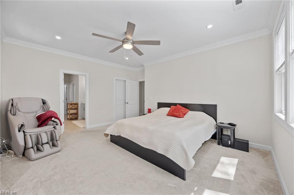 821 Azusa Way Property Photo 24