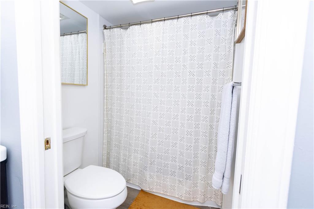 100 Burnt Bridge Way Property Photo 12