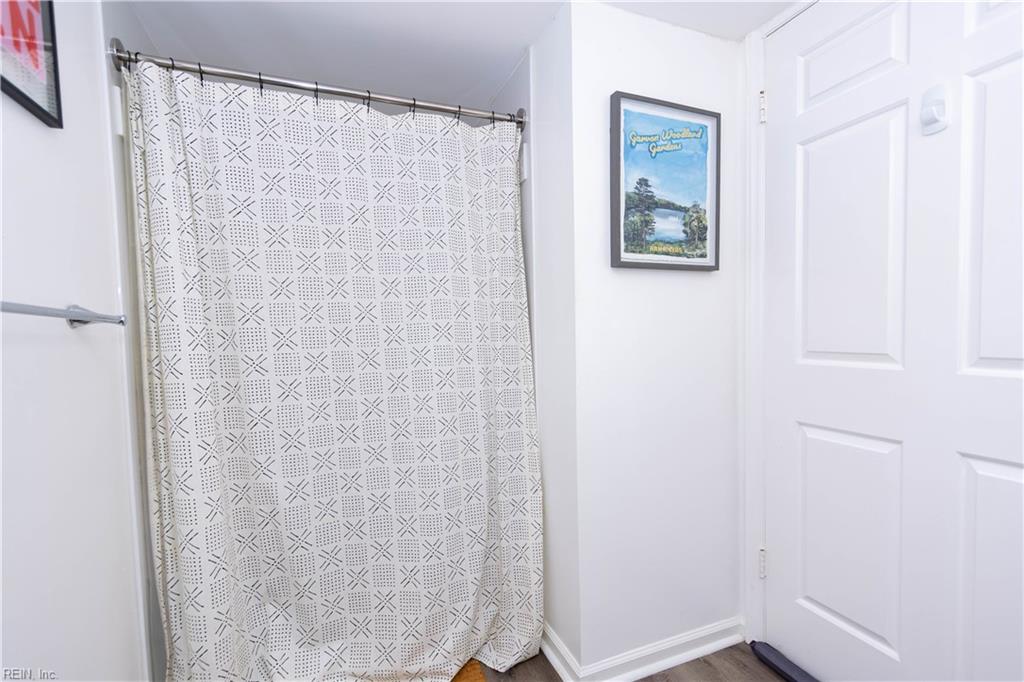 100 Burnt Bridge Way Property Photo 17