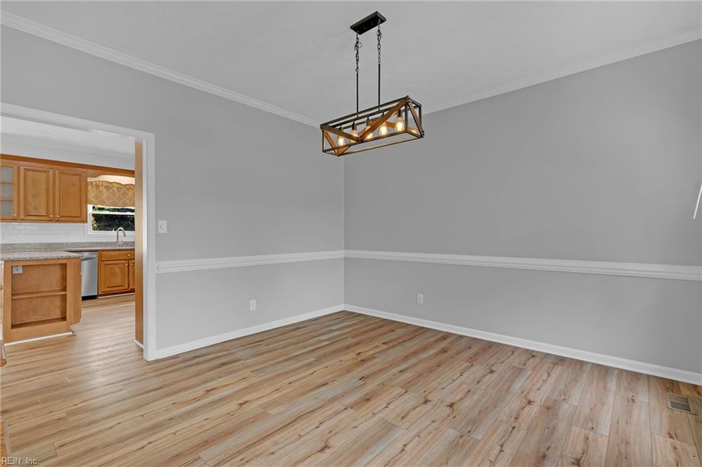 4 Tennis Cir Property Photo 9