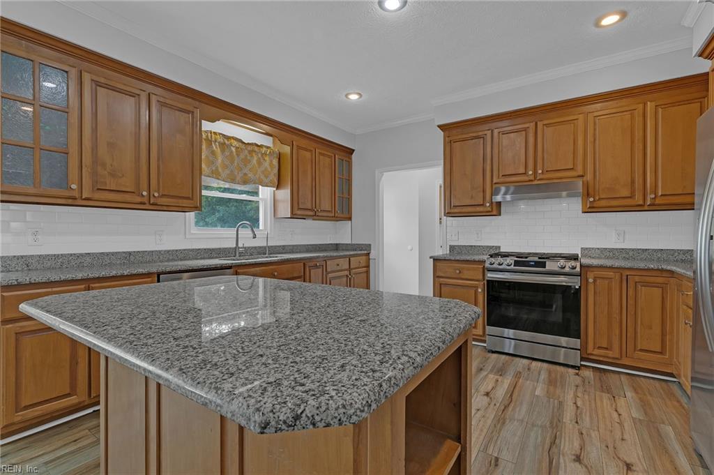 4 Tennis Cir Property Photo 14