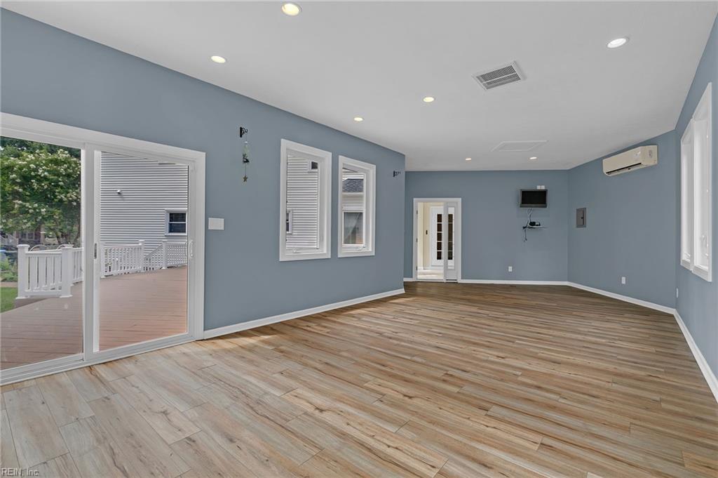 4 Tennis Cir Property Photo 24