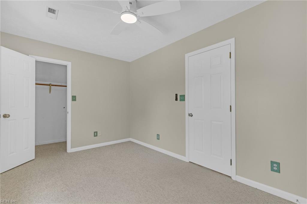 4 Tennis Cir Property Photo 37