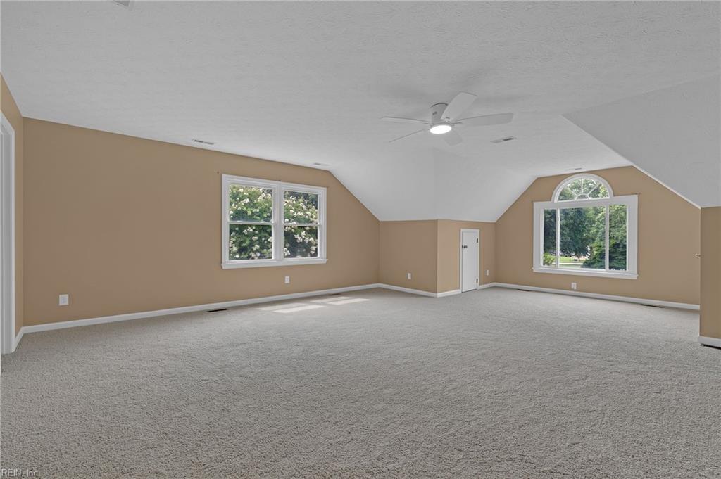4 Tennis Cir Property Photo 42